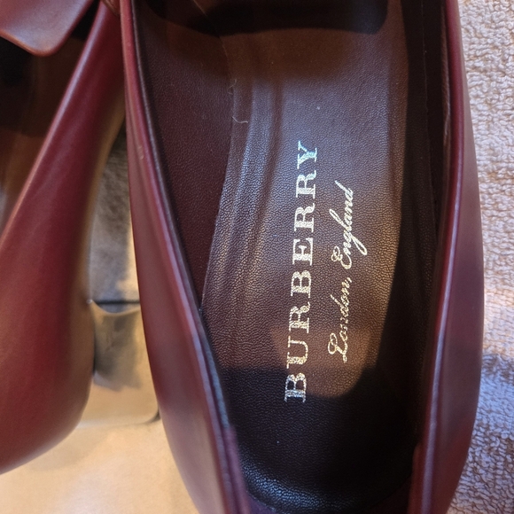 NWOT Burberry Brown/Maroon and Silver Heels - Picture 5 of 10